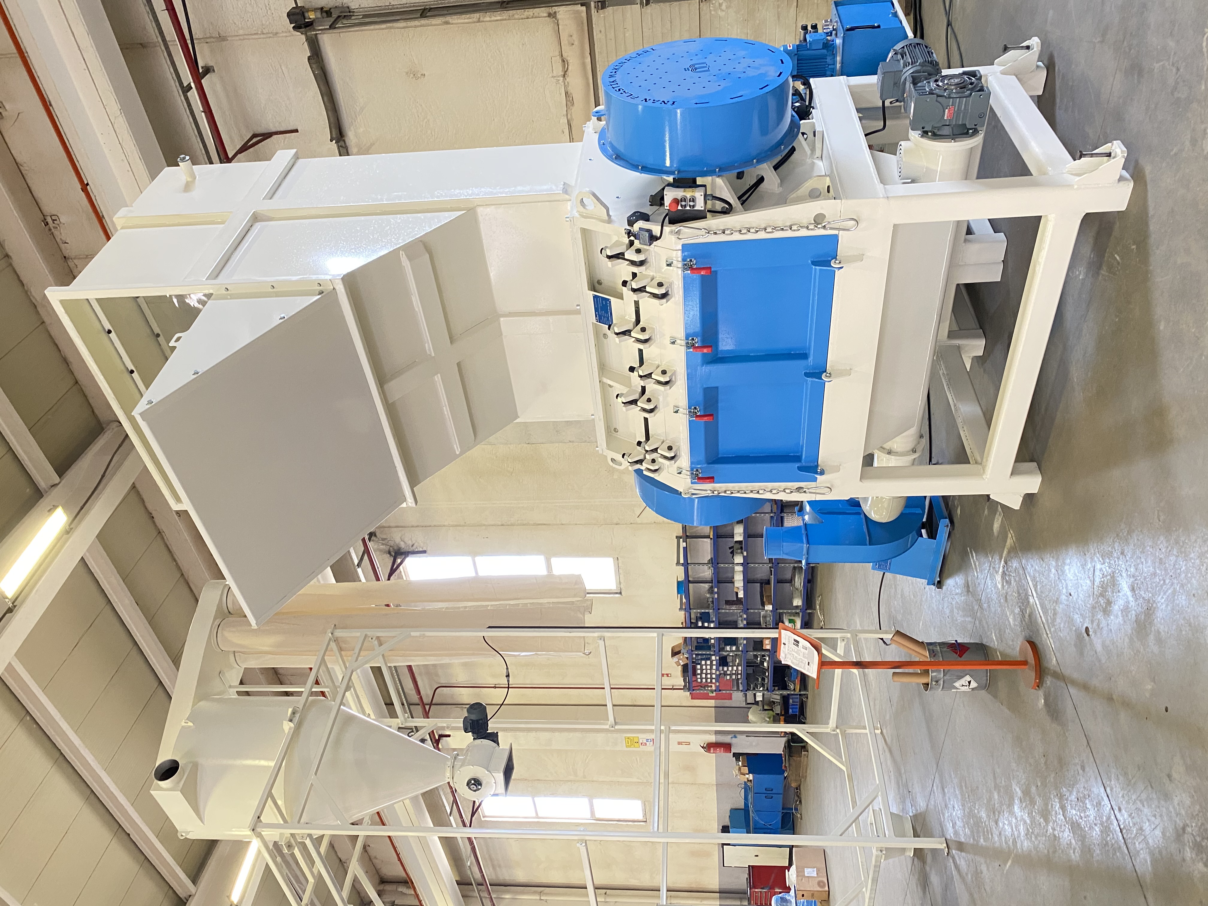 Crusher machine