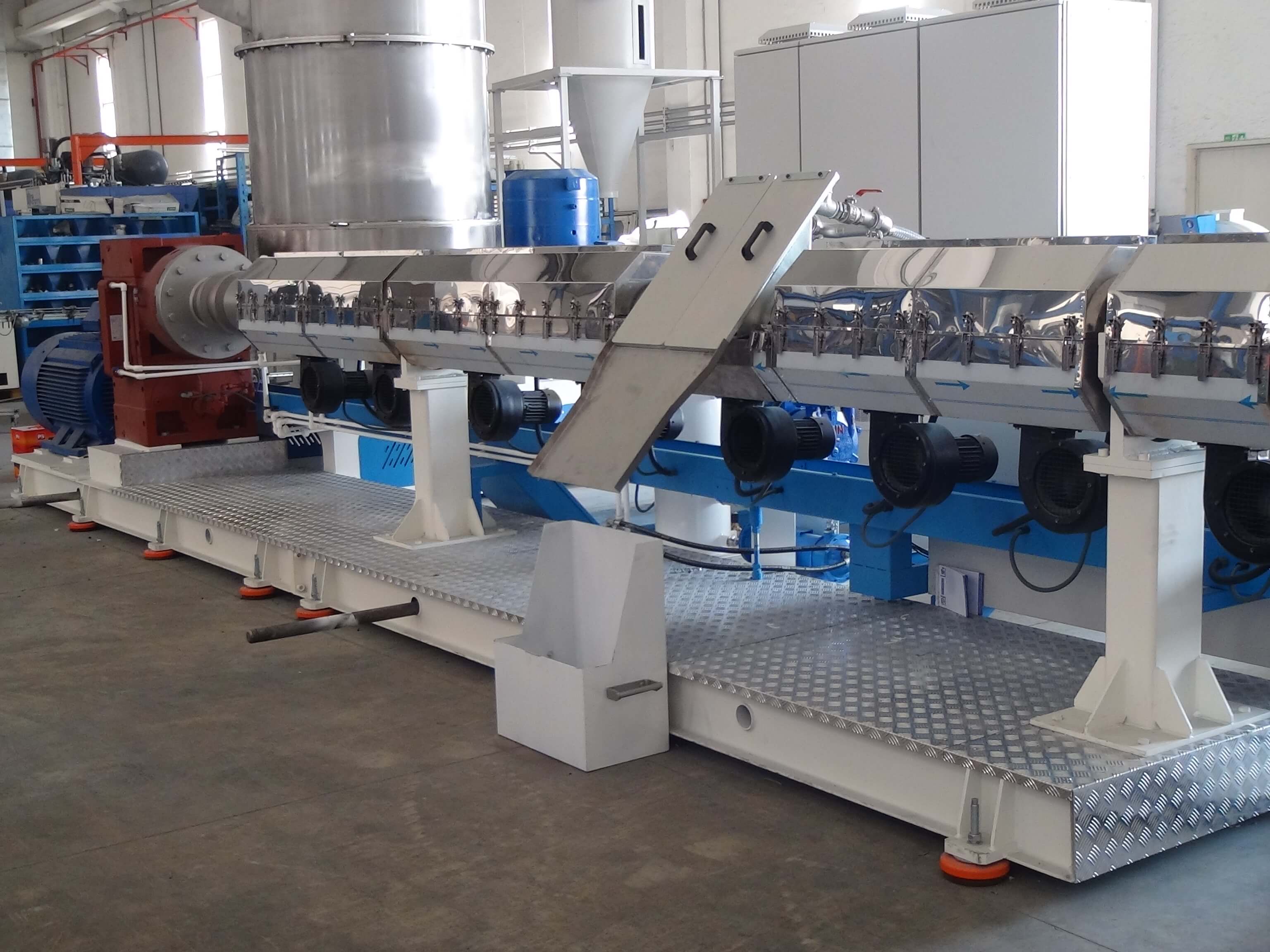 Extruder Machines - İnan Plastics