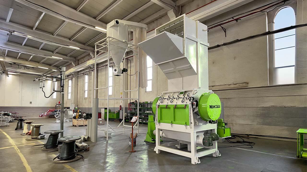 70-125 Heavy-Duty Crusher-1