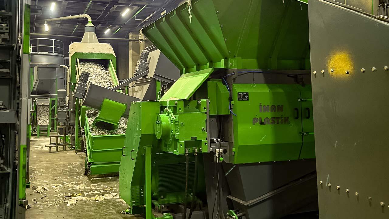 Shredder (Parçalama) Makineleri