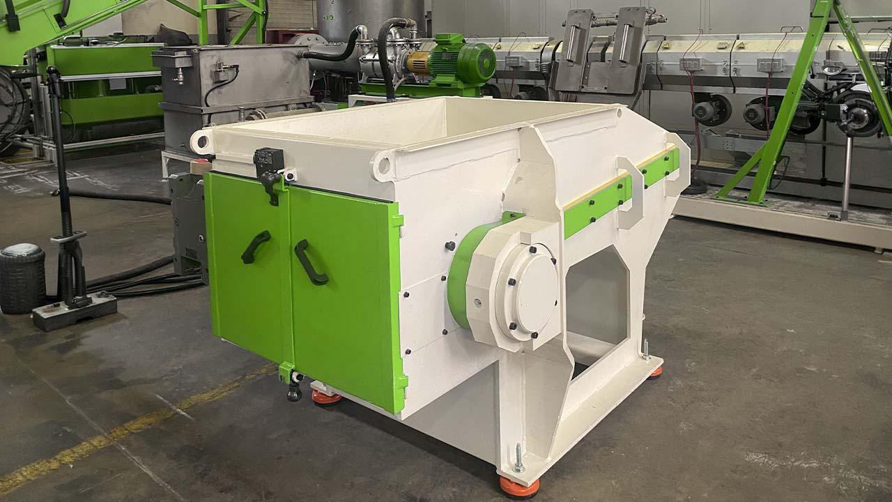 800 Tek Şaftlı Shredder-1